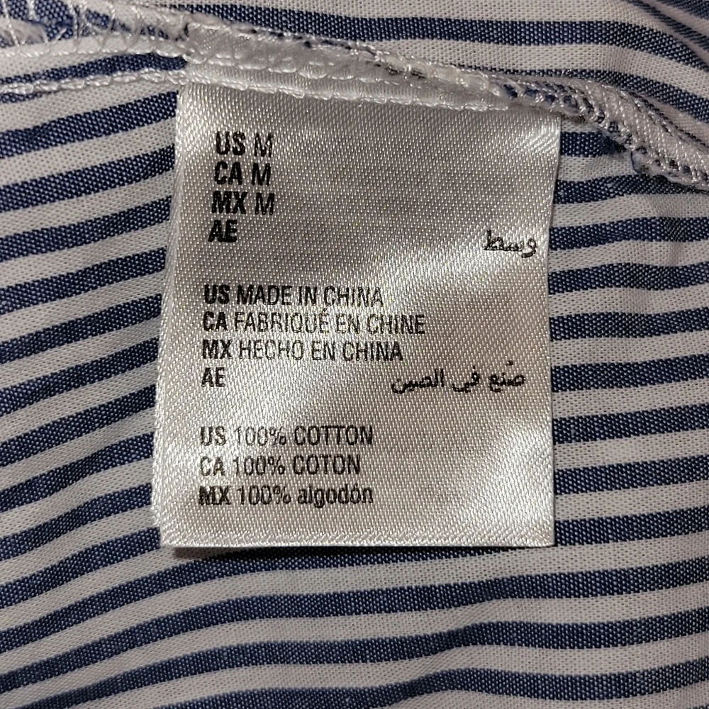 NWT And Now This Navy White Striped Cropped ButtonUp Size M - Picture 5 of 5